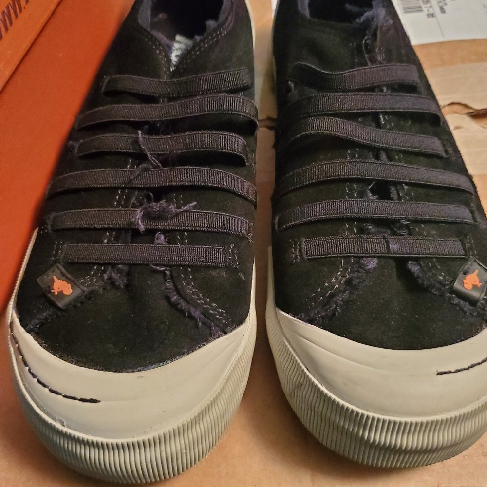 Vintage Black Rocket Dog Shoes With White Toe Cap